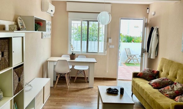 Resale - Apartment - Torrevieja - Sector 25