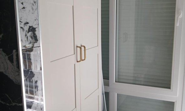 Resale - Apartment - Torrevieja - Centro