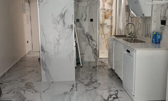 Resale - Apartment - Torrevieja - Centro