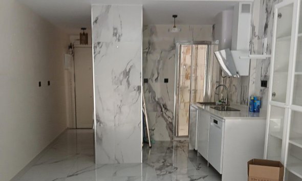 Resale - Apartment - Torrevieja - Centro