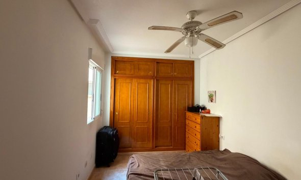 Resale - Apartment - Torrevieja - Parque de Las Naciones