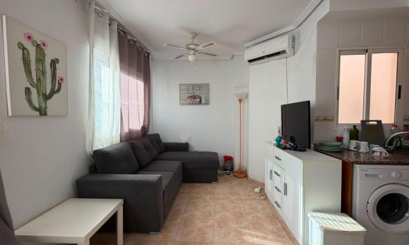 Resale - Apartment - Torrevieja - Parque de Las Naciones