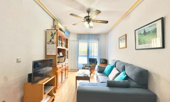 Resale - Apartment - Torrevieja - Centro
