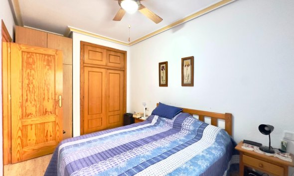 Resale - Apartment - Torrevieja - Centro