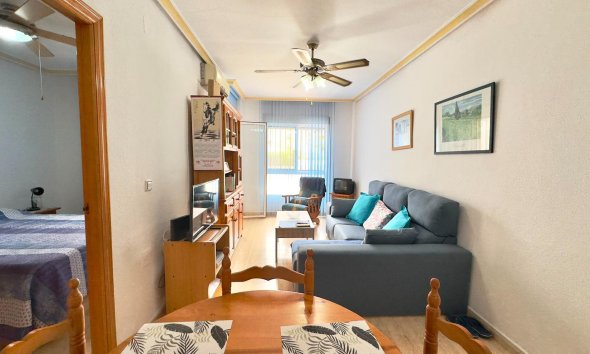Resale - Apartment - Torrevieja - Centro