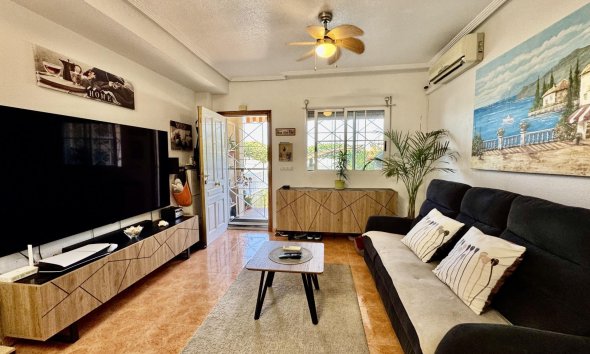 Resale - Terraced house / Townhouse - Torrevieja - La Siesta - El Salado - Torreta