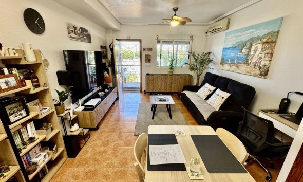 Resale - Terraced house / Townhouse - Torrevieja - La Siesta - El Salado - Torreta