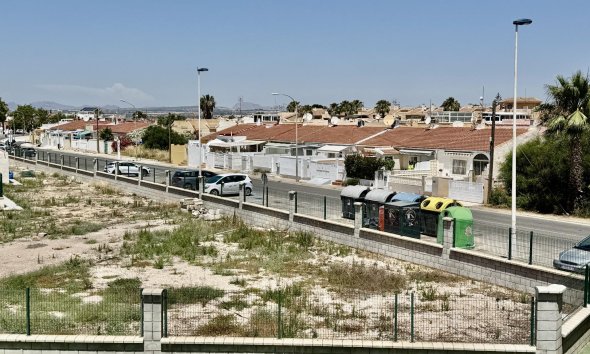 Resale - Terraced house / Townhouse - Torrevieja - La Siesta - El Salado - Torreta