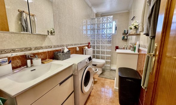Resale - Terraced house / Townhouse - Torrevieja - La Siesta - El Salado - Torreta