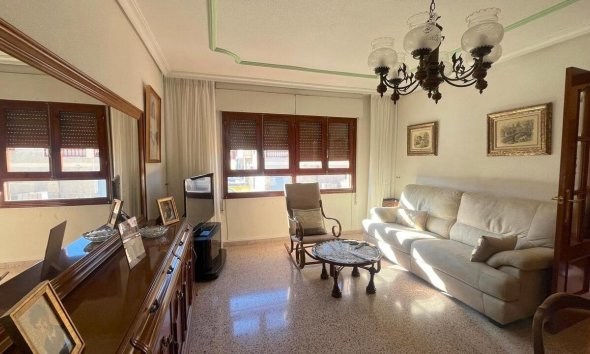 Resale - Terraced house / Townhouse - Formentera del Segura - Pueblo