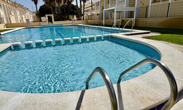 Resale - Apartment - Torrevieja - Torreblanca