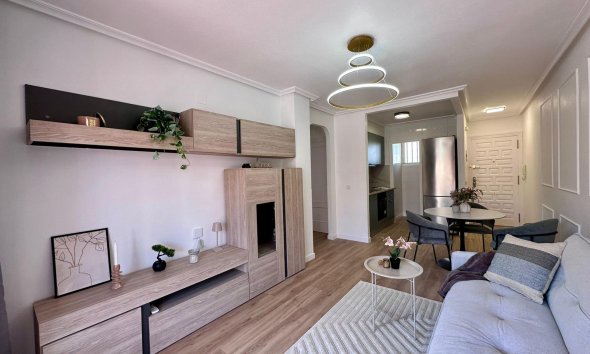 Resale - Apartment - Torrevieja - Habaneras