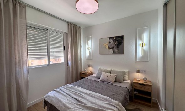 Resale - Apartment - Torrevieja - Habaneras