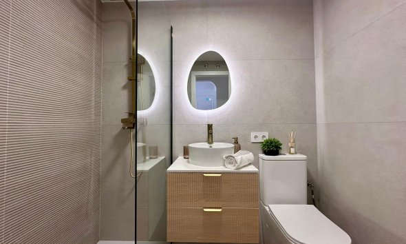 Resale - Apartment - Torrevieja - Habaneras
