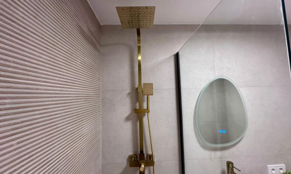 Resale - Apartment - Torrevieja - Habaneras