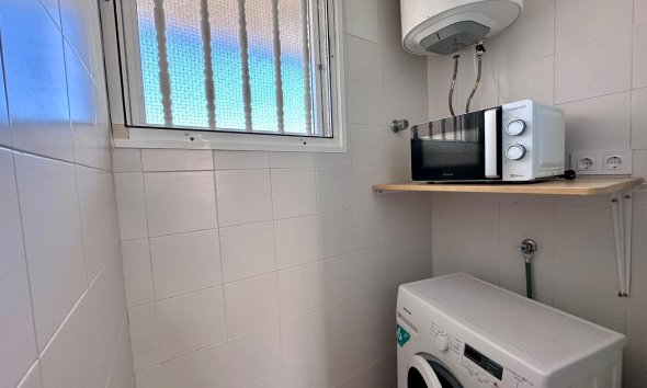 Resale - Apartment - Torrevieja - Habaneras
