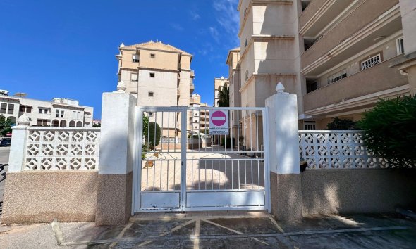 Resale - Apartment - Torrevieja - Habaneras
