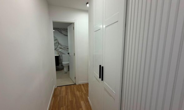 Resale - Apartment - Torrevieja - Playa del Cura