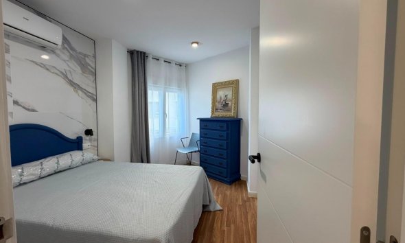 Resale - Apartment - Torrevieja - Playa del Cura