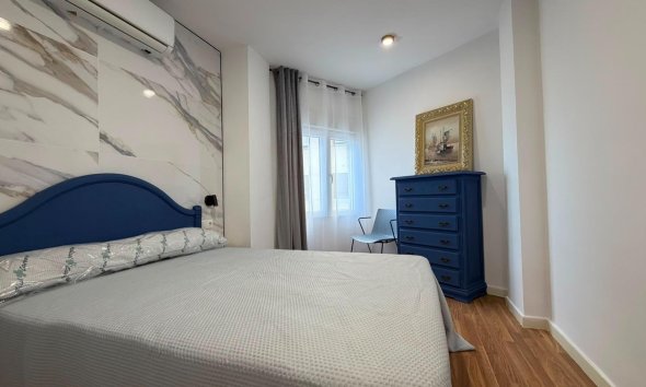 Resale - Apartment - Torrevieja - Playa del Cura