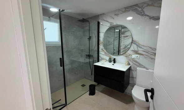 Resale - Apartment - Torrevieja - Playa del Cura
