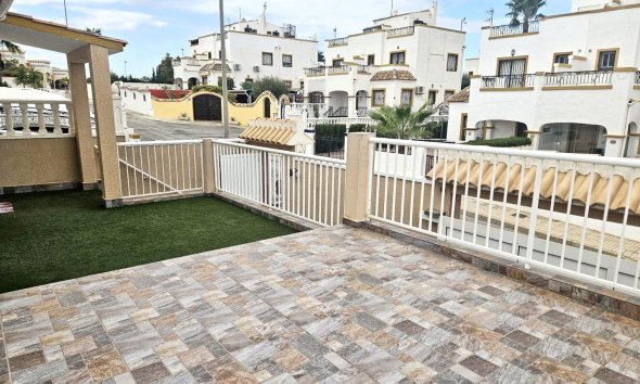 Resale - Terraced house / Townhouse - Orihuela Costa - Los Altos