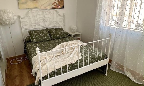 Resale - Terraced house / Townhouse - Orihuela Costa - La Zenia