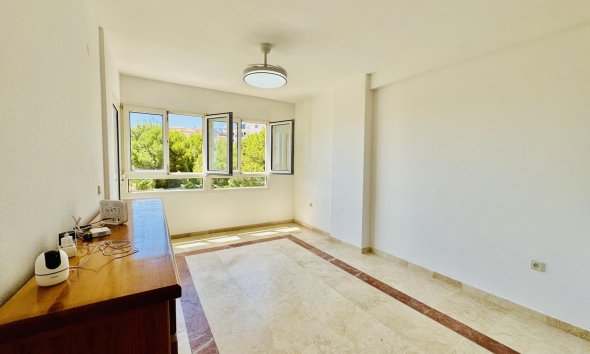 Resale - Apartment - Orihuela Costa - Altos de Campoamor