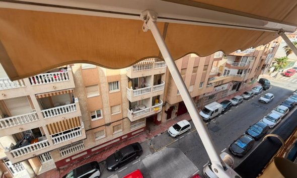Resale - Apartment - Torrevieja - Habaneras