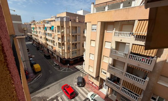 Resale - Apartment - Torrevieja - Habaneras
