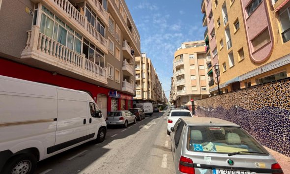 Resale - Apartment - Torrevieja - Habaneras