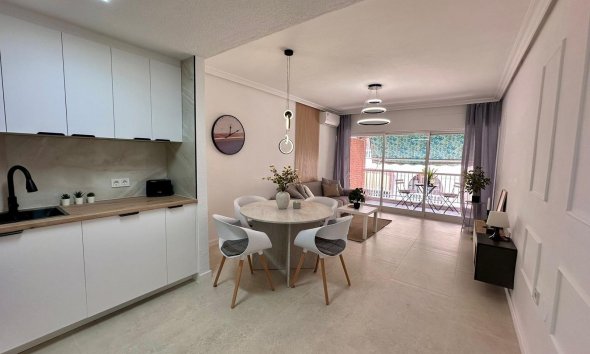 Resale - Apartment - Torrevieja - Estacion de autobuses