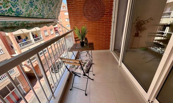 Resale - Apartment - Torrevieja - Estacion de autobuses