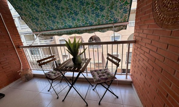 Resale - Apartment - Torrevieja - Estacion de autobuses