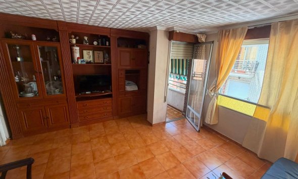 Reventa - Apartamento / Dúplex - Torrevieja
