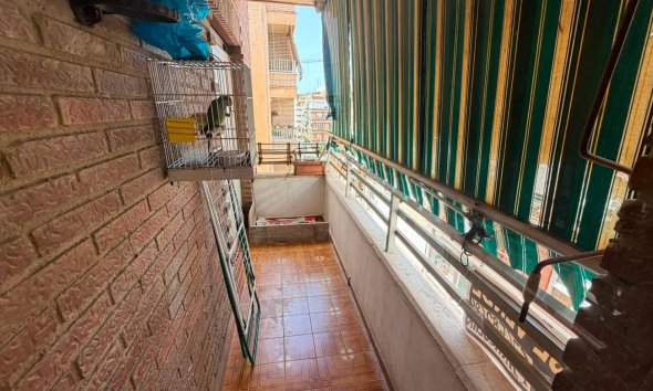Reventa - Apartamento / Dúplex - Torrevieja