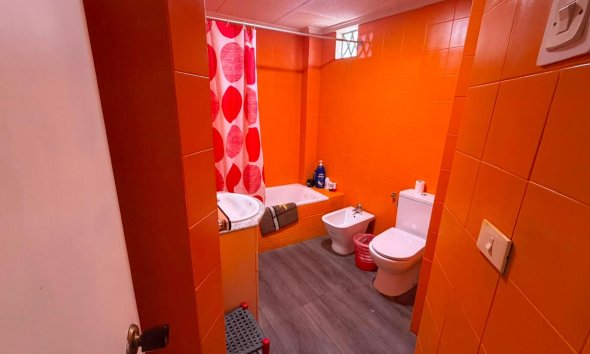 Reventa - Apartamento / Dúplex - Torrevieja