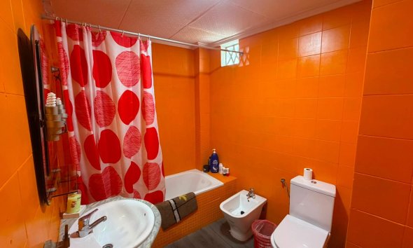 Reventa - Apartamento / Dúplex - Torrevieja