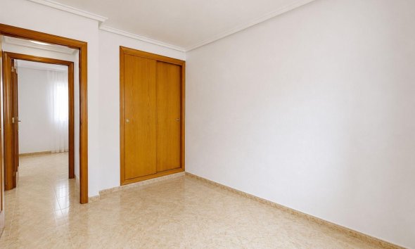 Resale - Apartment - Torrevieja - Centro