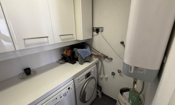 Resale - Apartment - Torrevieja - Acequion