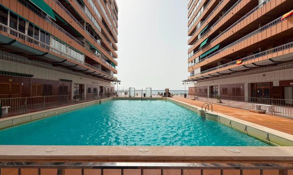 Resale - Apartment - Torrevieja - Acequion