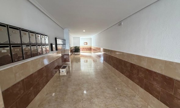 Reventa - Apartamento - Torrevieja - Acequion