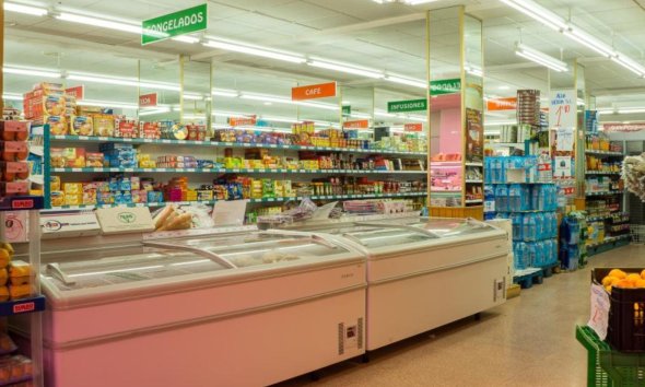 Resale - Commercial premises / Commercial unit / Retail space - Los Alcazares - Los Narejos-Punta Calera