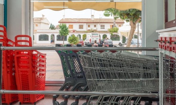 Resale - Commercial premises / Commercial unit / Retail space - Los Alcazares - Los Narejos-Punta Calera