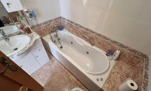 Resale - Villa - Torrevieja - Aguas Nuevas