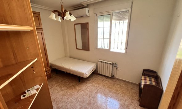 Resale - Villa - Torrevieja - Aguas Nuevas