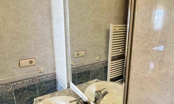 Resale - Villa - Torrevieja - Aguas Nuevas
