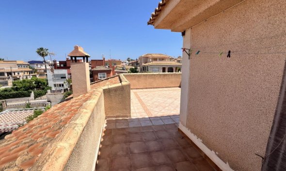 Resale - Villa - Torrevieja - Aguas Nuevas