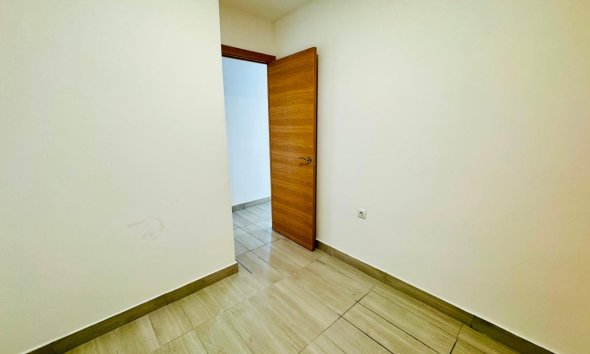 Resale - Apartment - Torrevieja - Playa del Cura