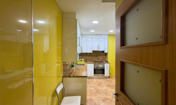 Resale - Apartment - Torrevieja - Acequion